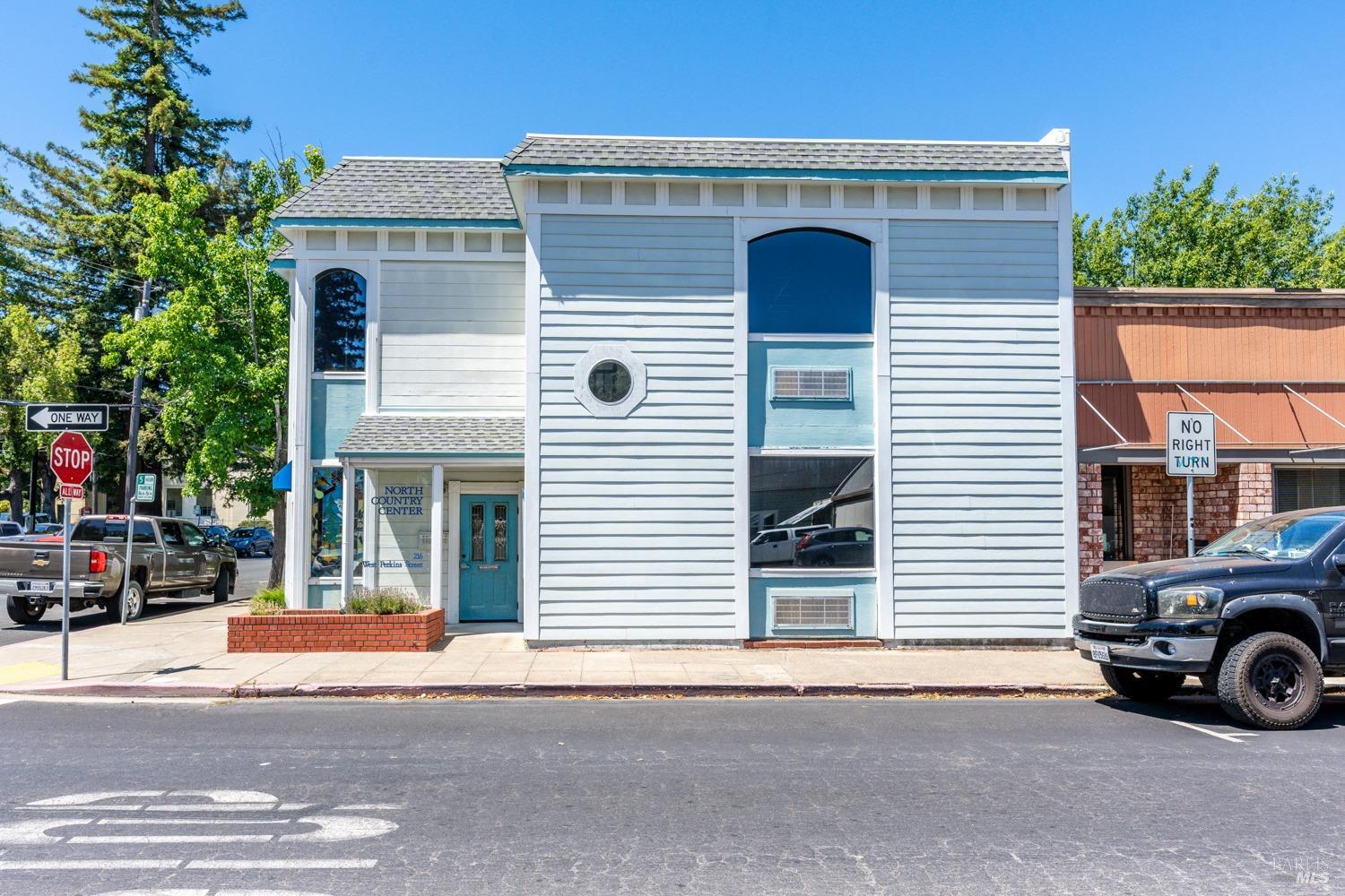 216 W Perkins Street — photo