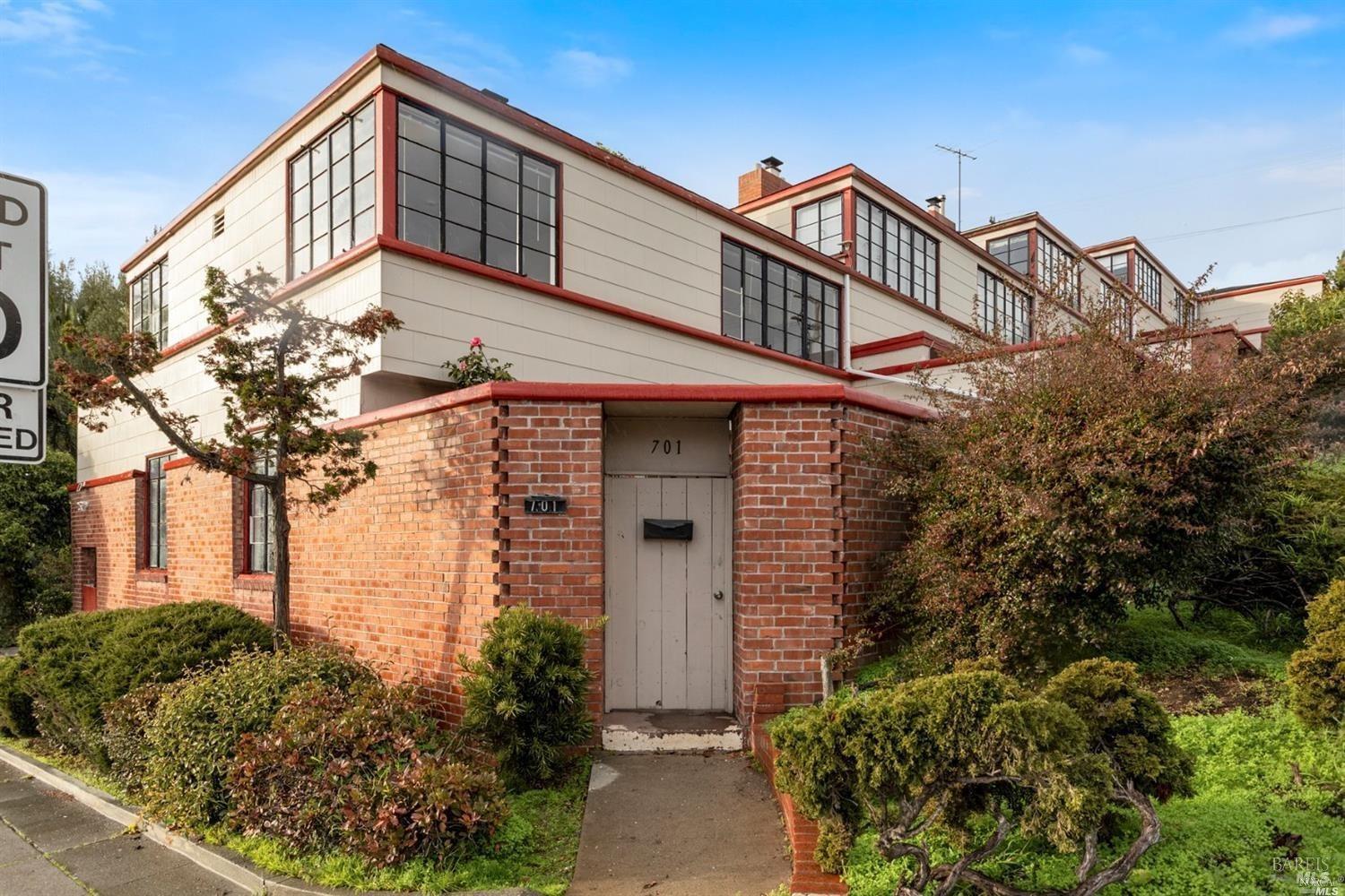 709 Napa Street — photo