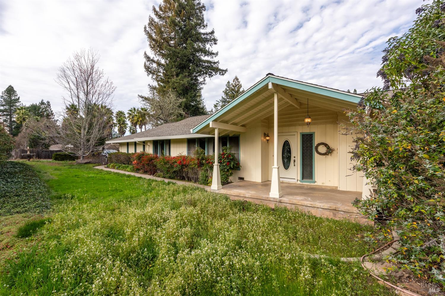 506 La Tierra Drive — photo