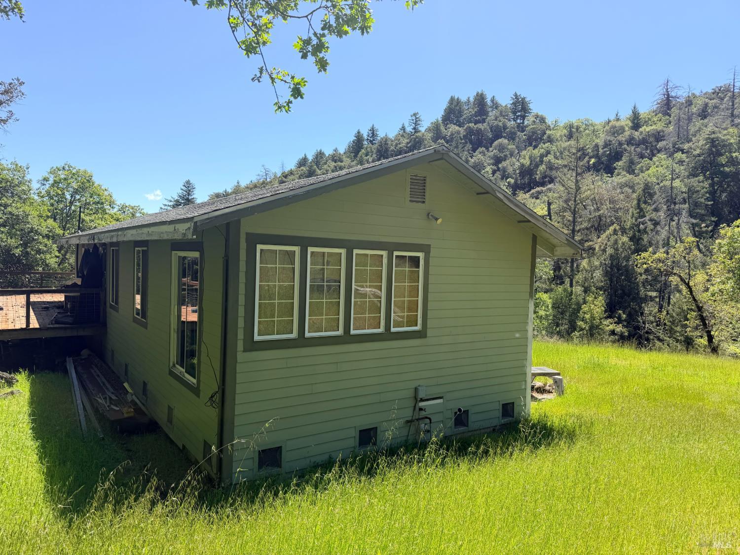 52401 Iron Creek Road — photo