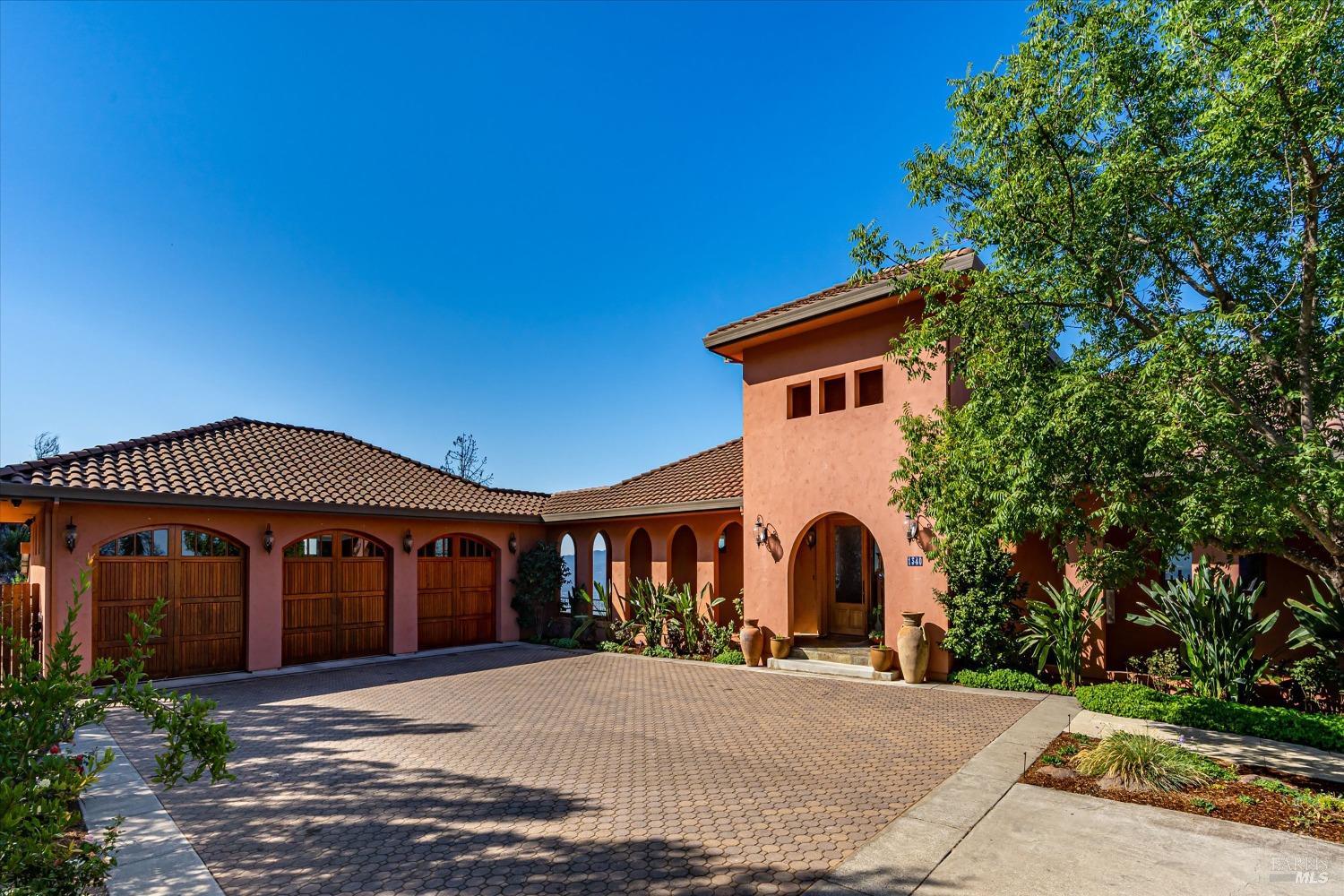 1340 Crestmont Drive — photo