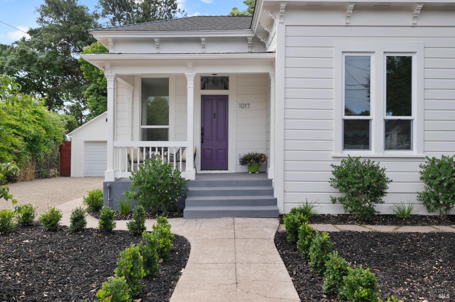 1017 Charter Oak Avenue — photo