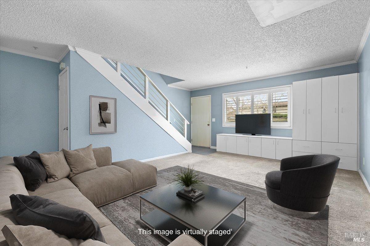 1003 Golf Course Drive — photo
