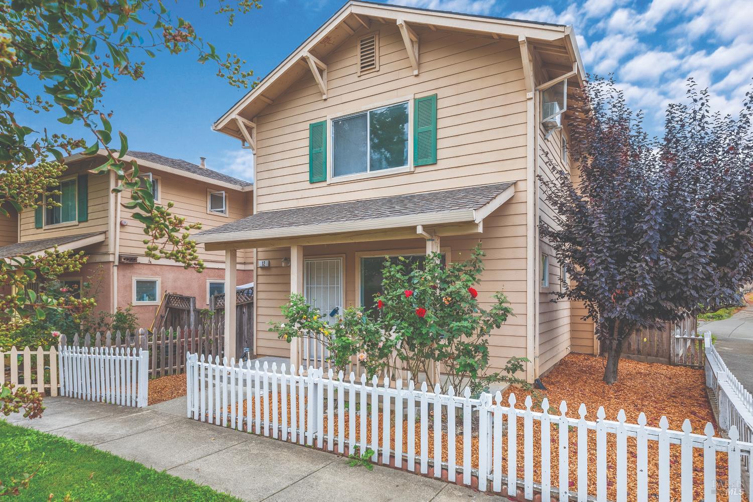 12 Alana Way — photo