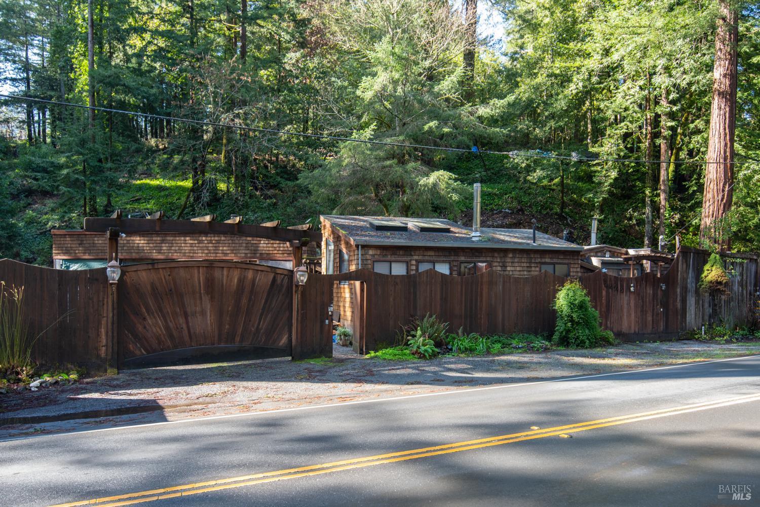 3665 Cazadero Highway — photo