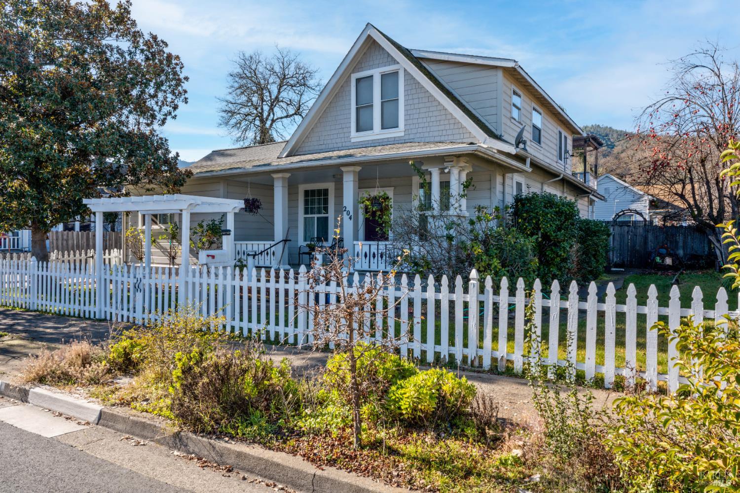 204 S Dora Street — photo