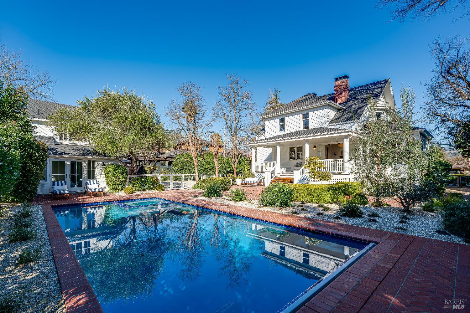 1651 Spring Mountain Road — photo