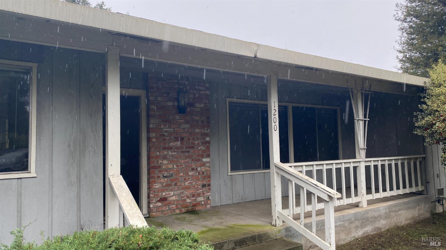 1200 Apple Tree Court — photo
