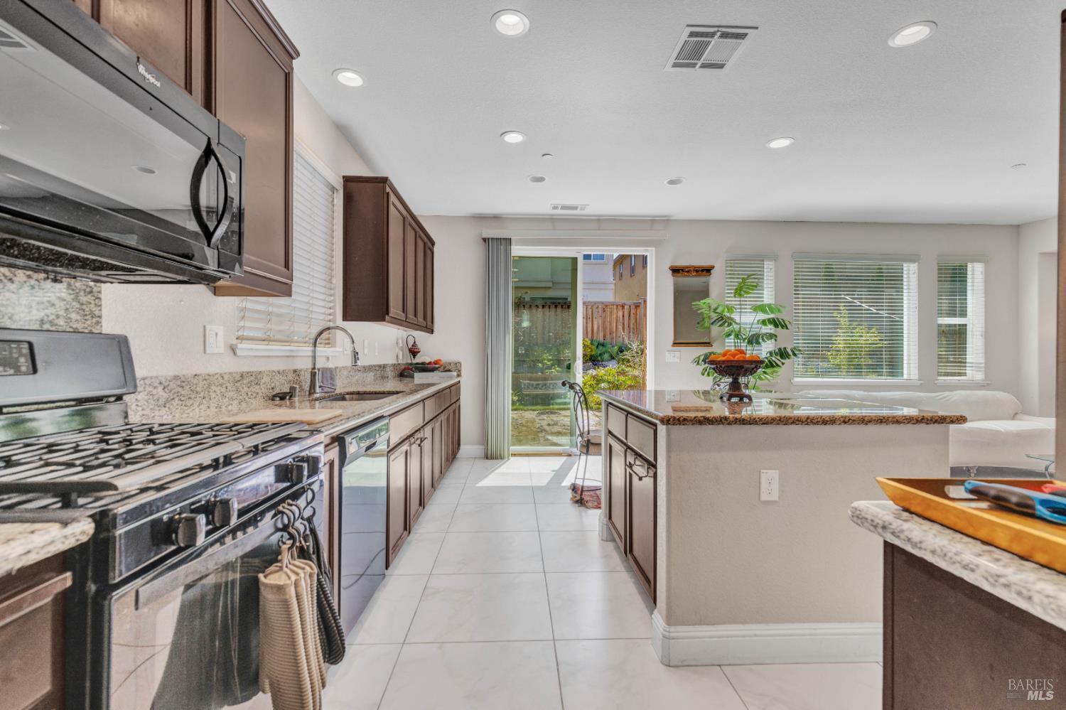 2861 Rio Seco Drive, Bay Point, CA 94565 — photo 2
