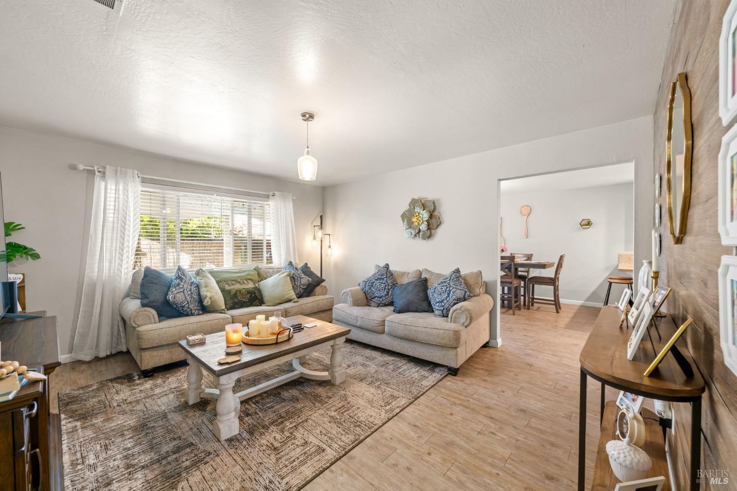 610 Sierra Drive — photo