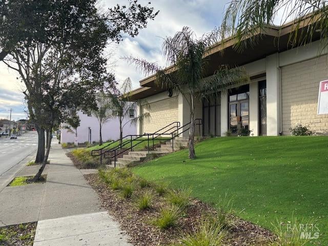 200 Washington Street — photo