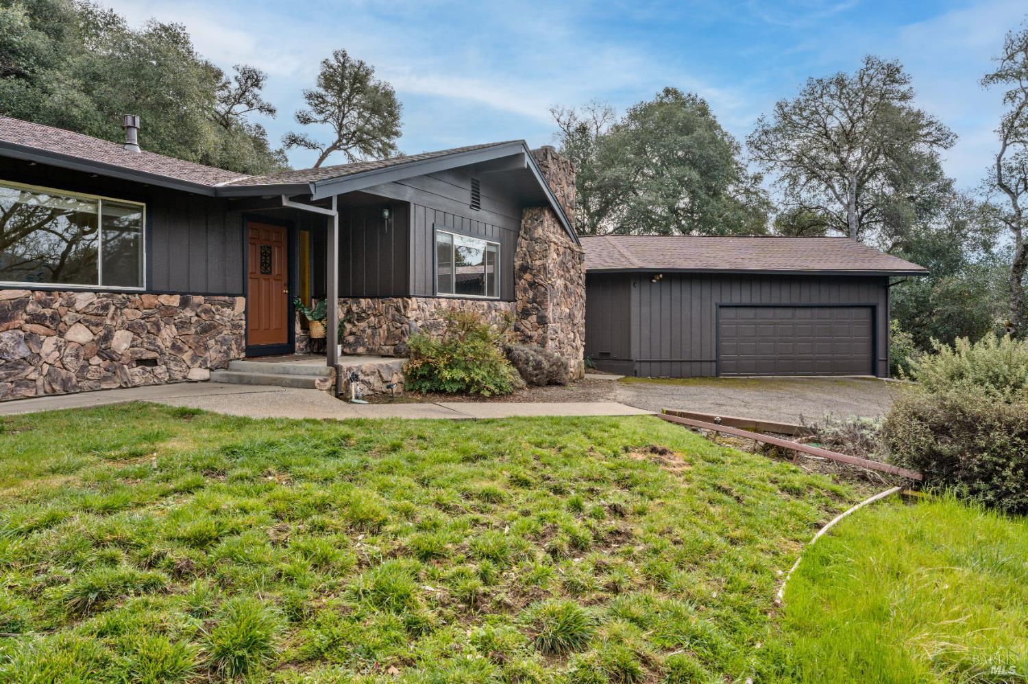 1261 Deerwood Drive — photo