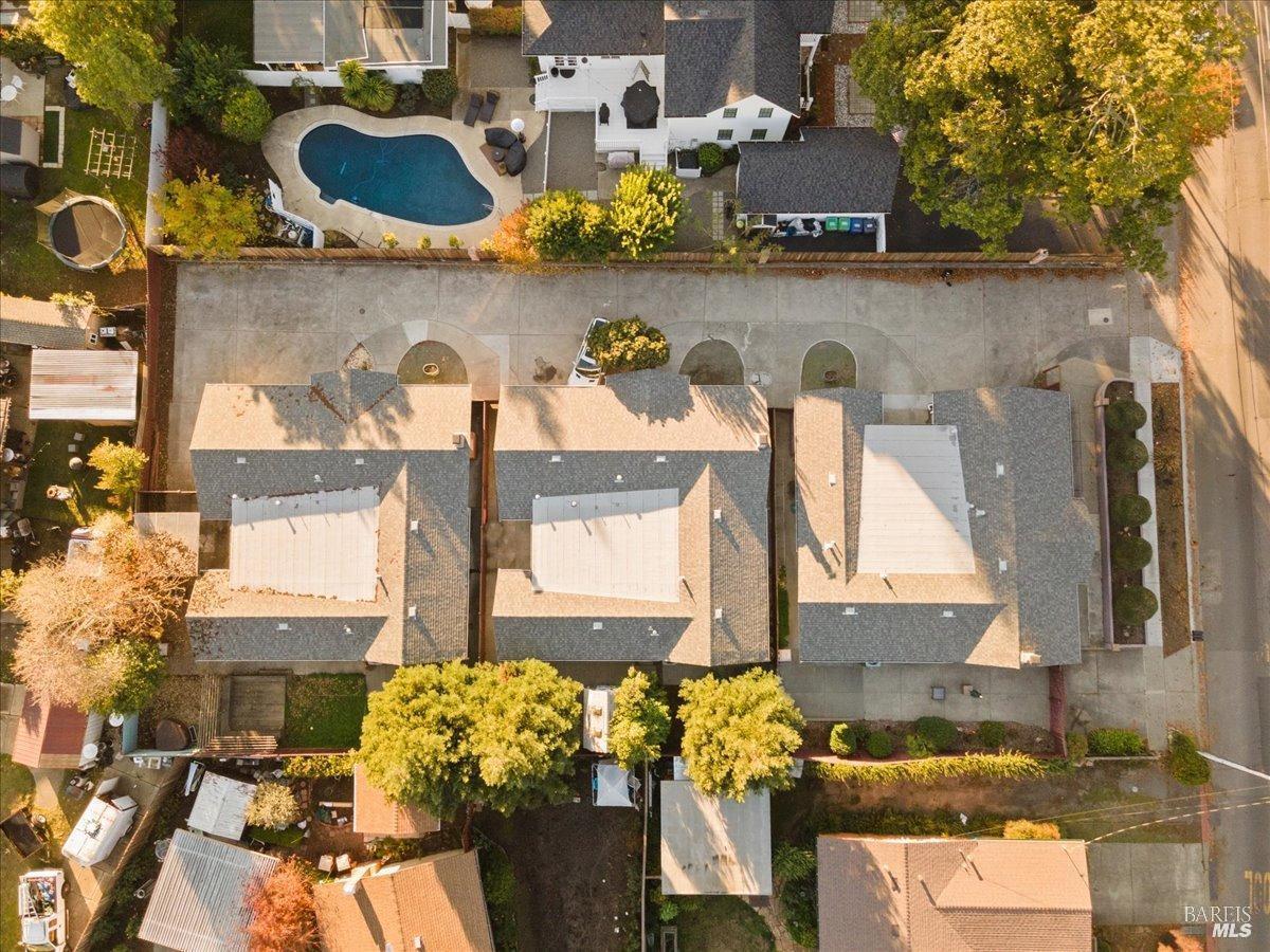 2239 Redwood Road #Abc — photo