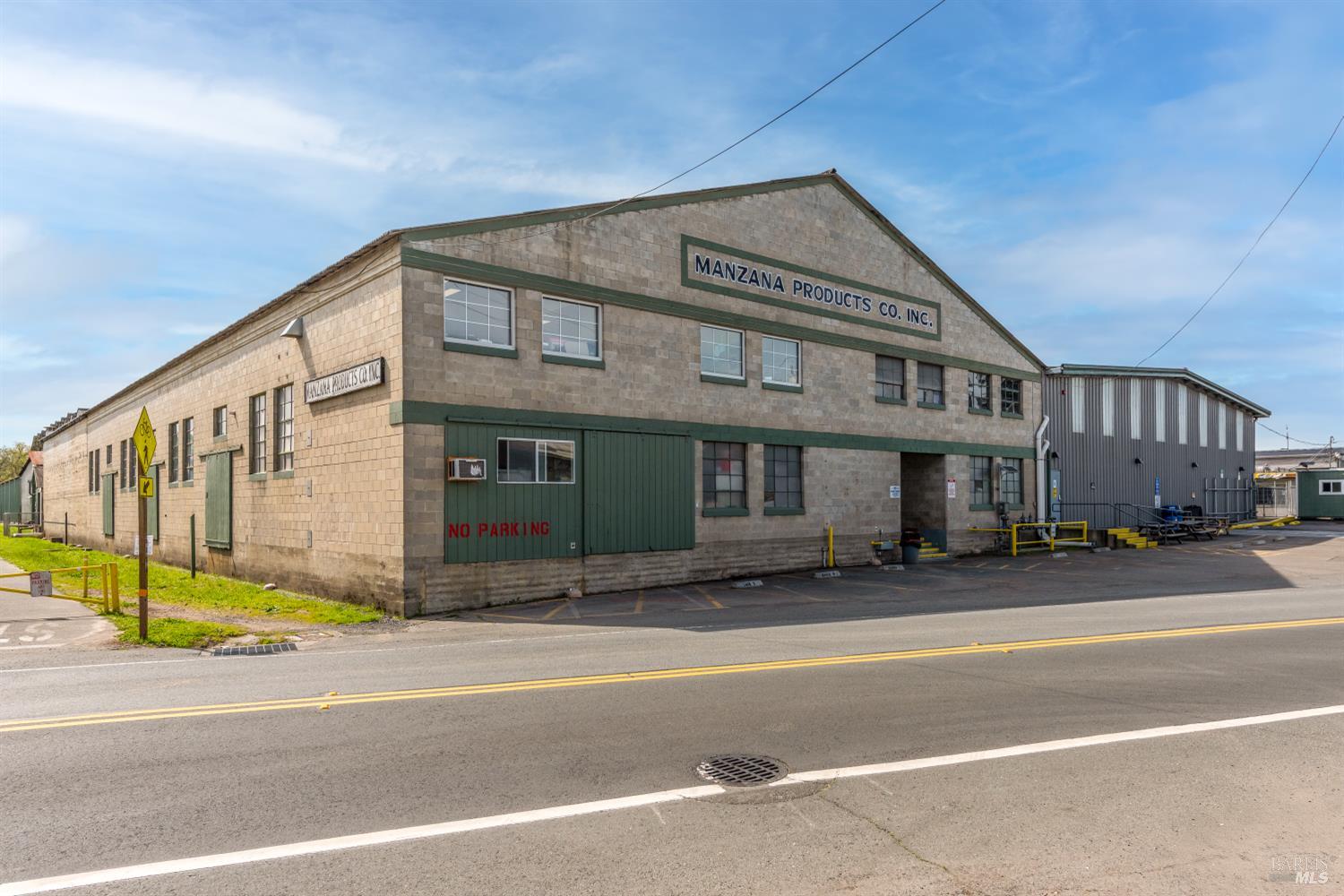 9141 Green Valley Road — photo
