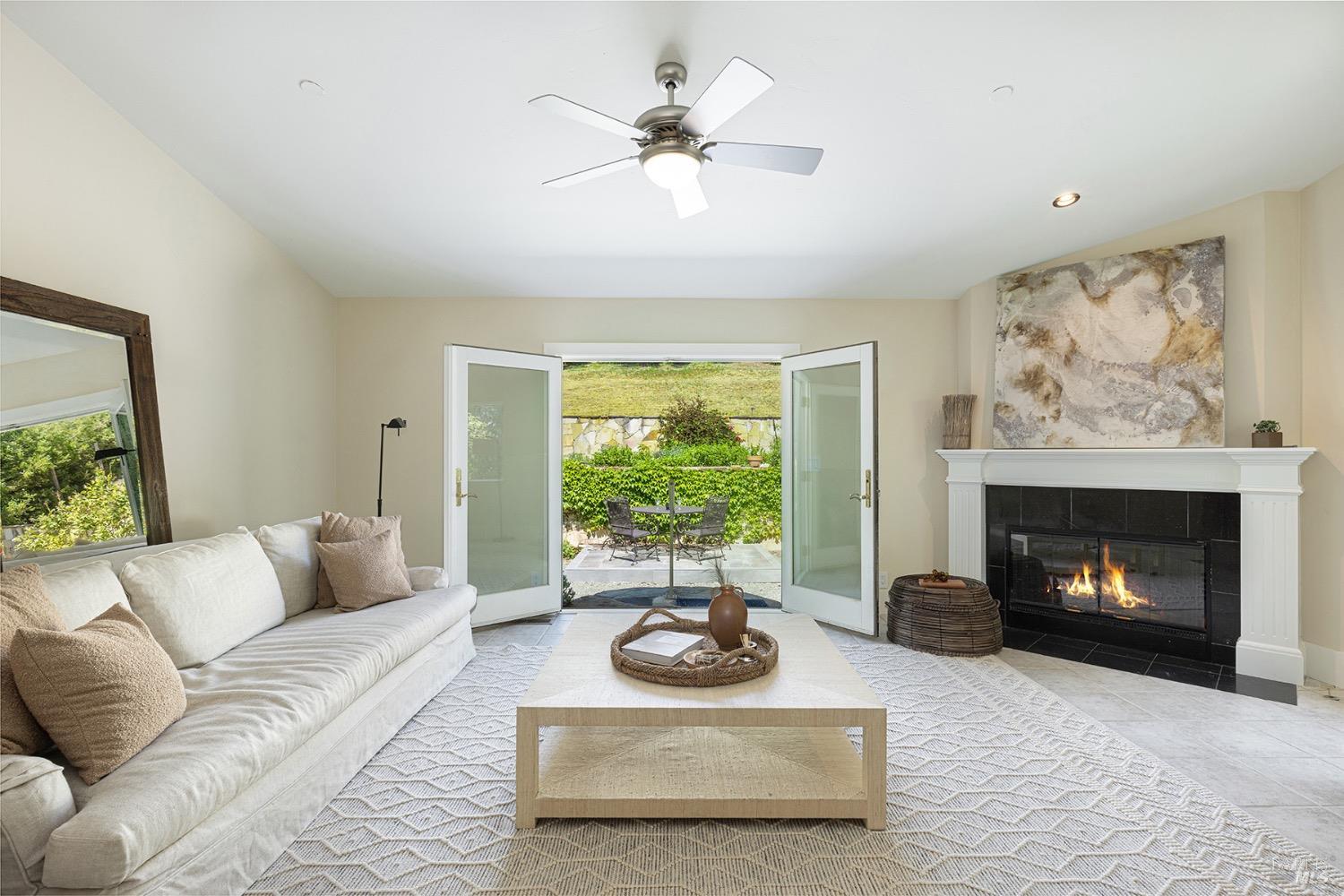 3344 Linda Mesa Way — photo