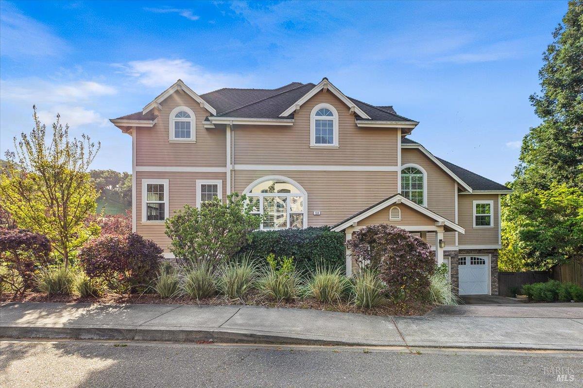134 Moonlight Drive — photo