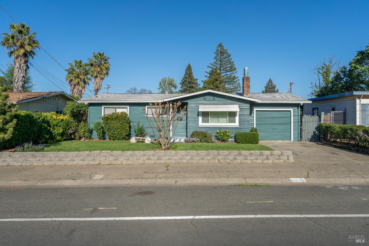 1803 S Dora Street — photo