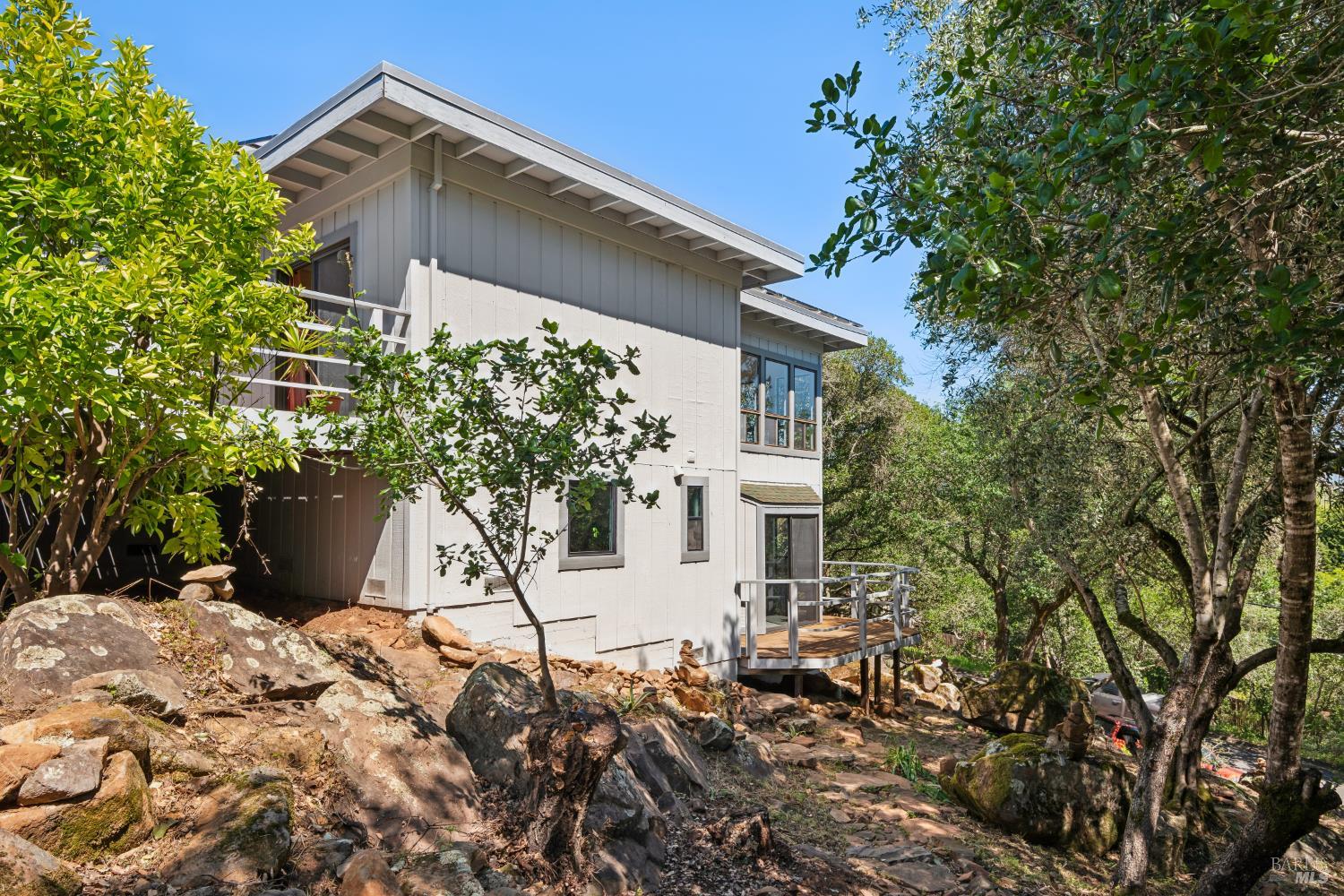 1475 Los Olivos Road — photo