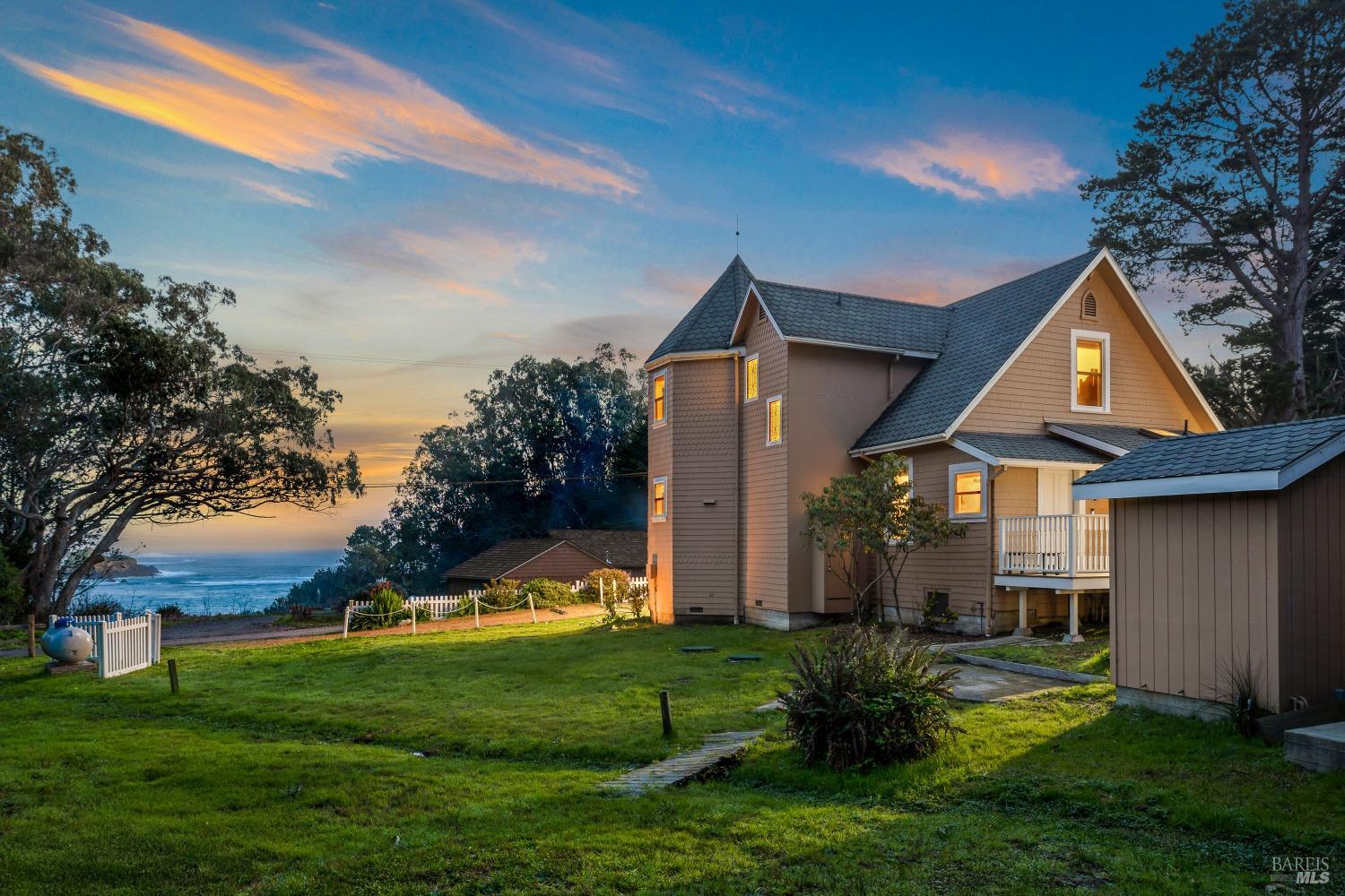 45180 Headlands Drive — photo