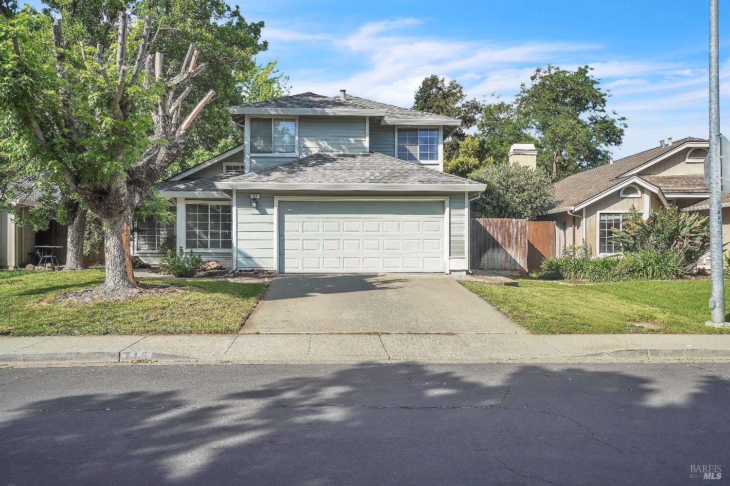 719 Raven Drive — photo