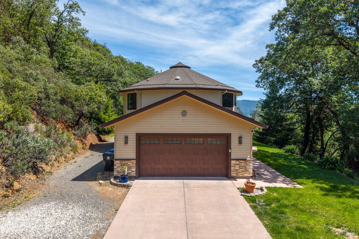 850 Doolan Canyon Drive — photo