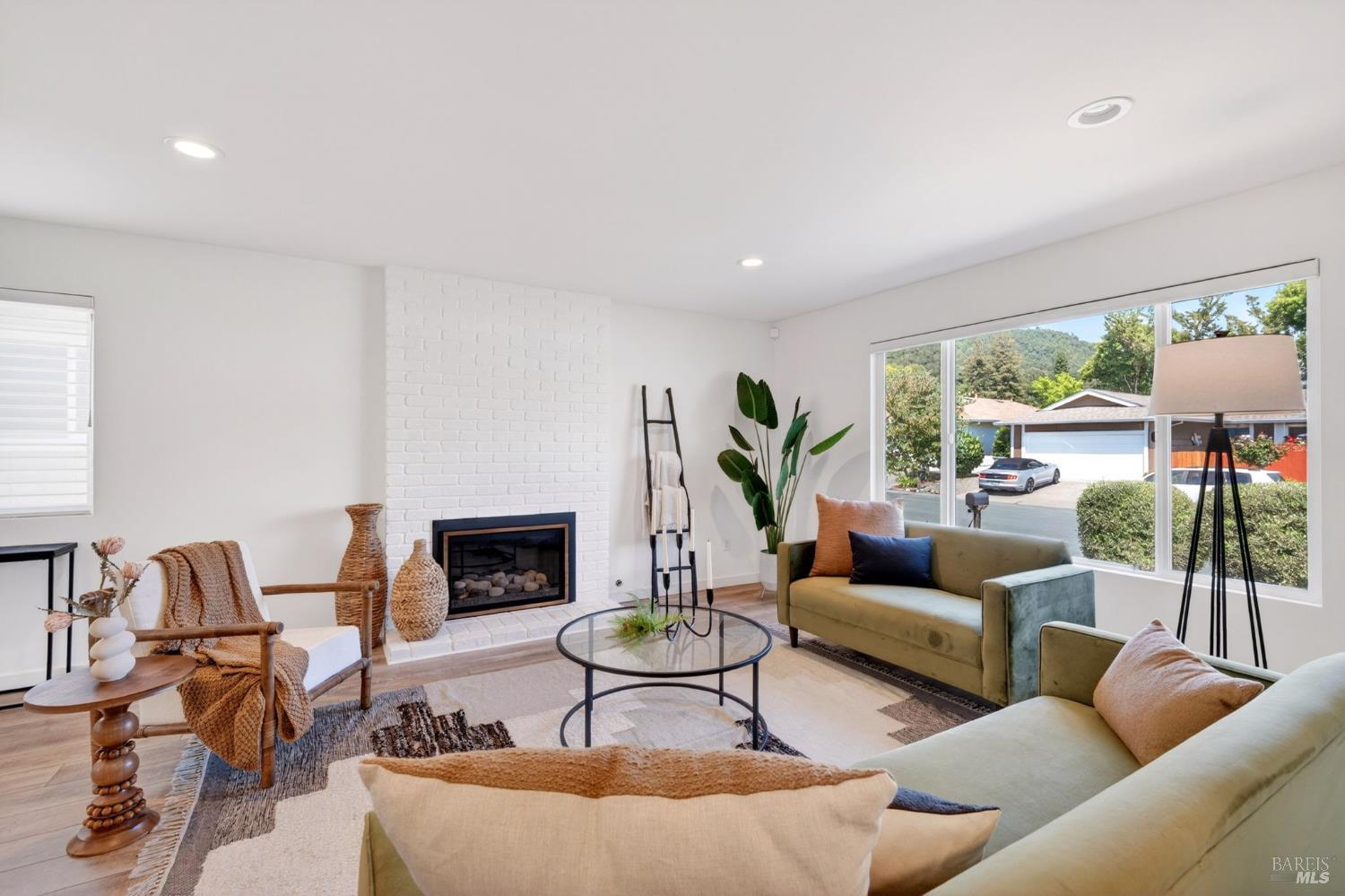 309 Mountain View Drive — photo