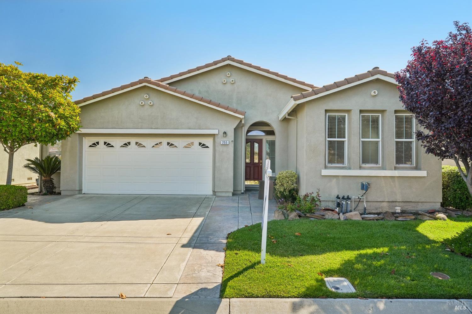 255 Rivercliff Drive — photo