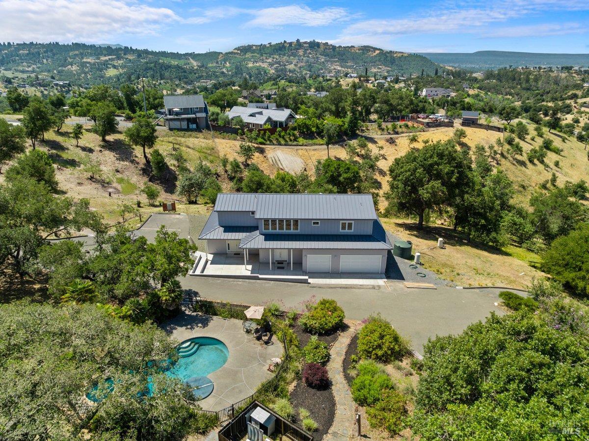 1616 Redwood Hill Road — photo