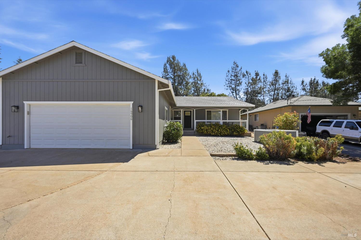 16906 Greenridge Road — photo