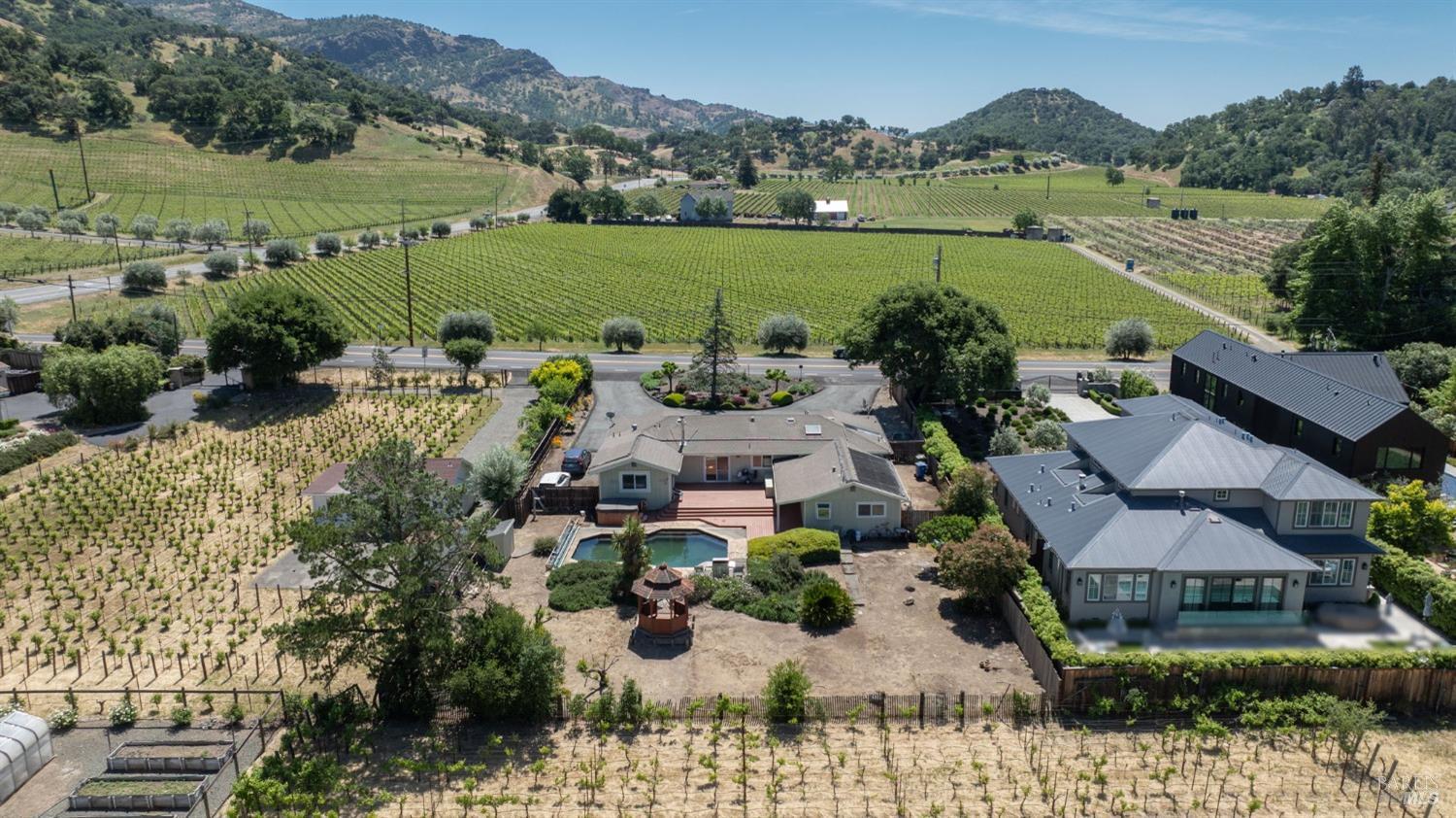 1550 Yountville Cross Road — photo