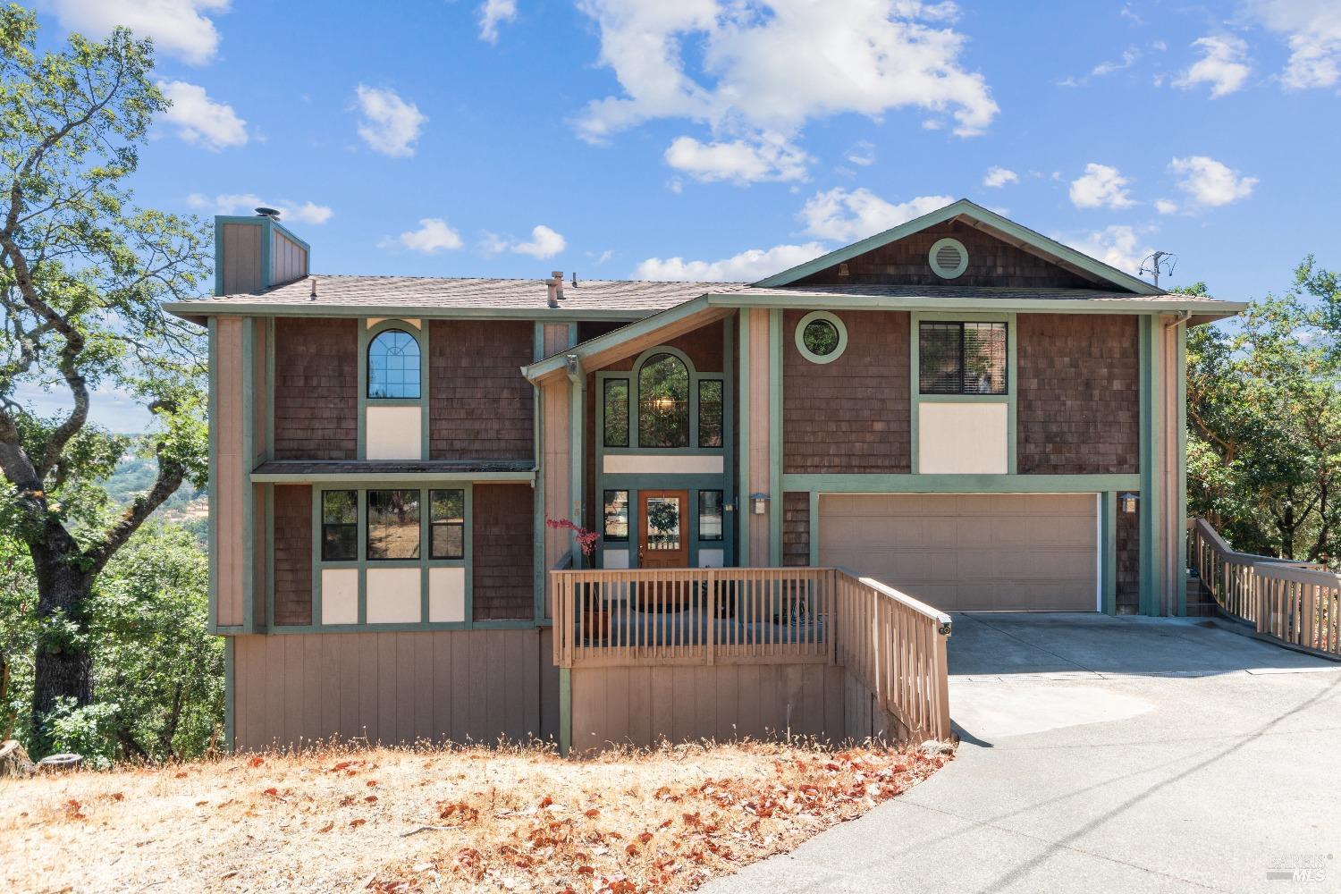 45 Columbine Court — photo
