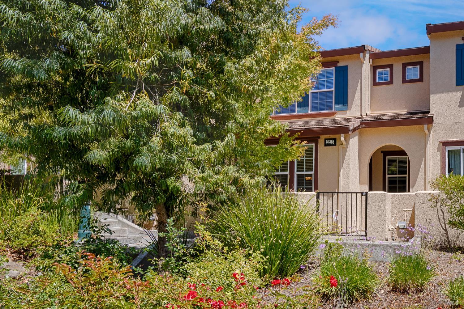 2216 Bell Flower Lane — photo