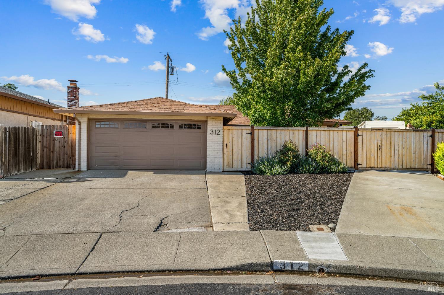 312 Folsom Drive — photo