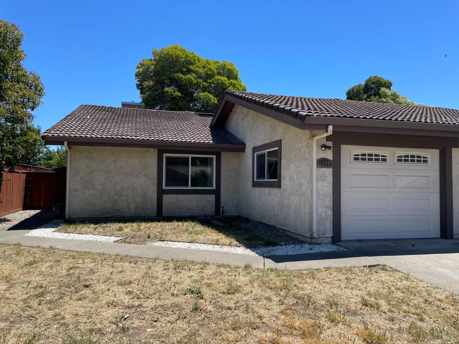 1238 Hartford Circle — photo