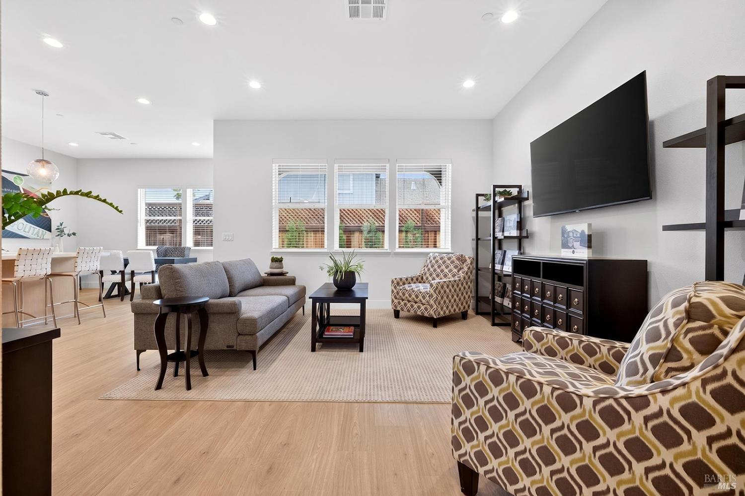 361 Cornell Street, Windsor, CA — photo 3