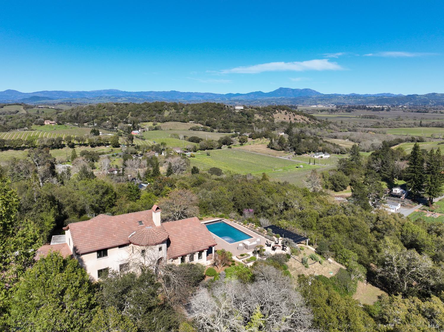 2405 Lewis Drive — photo