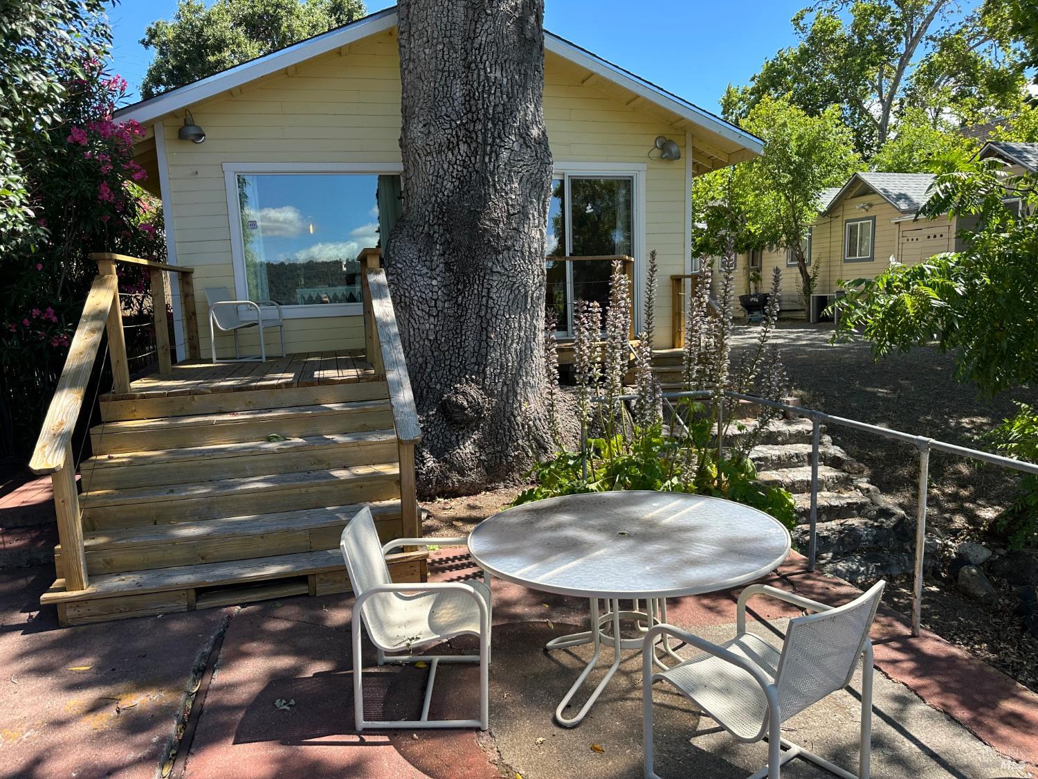 13411 Lakeshore Drive — photo