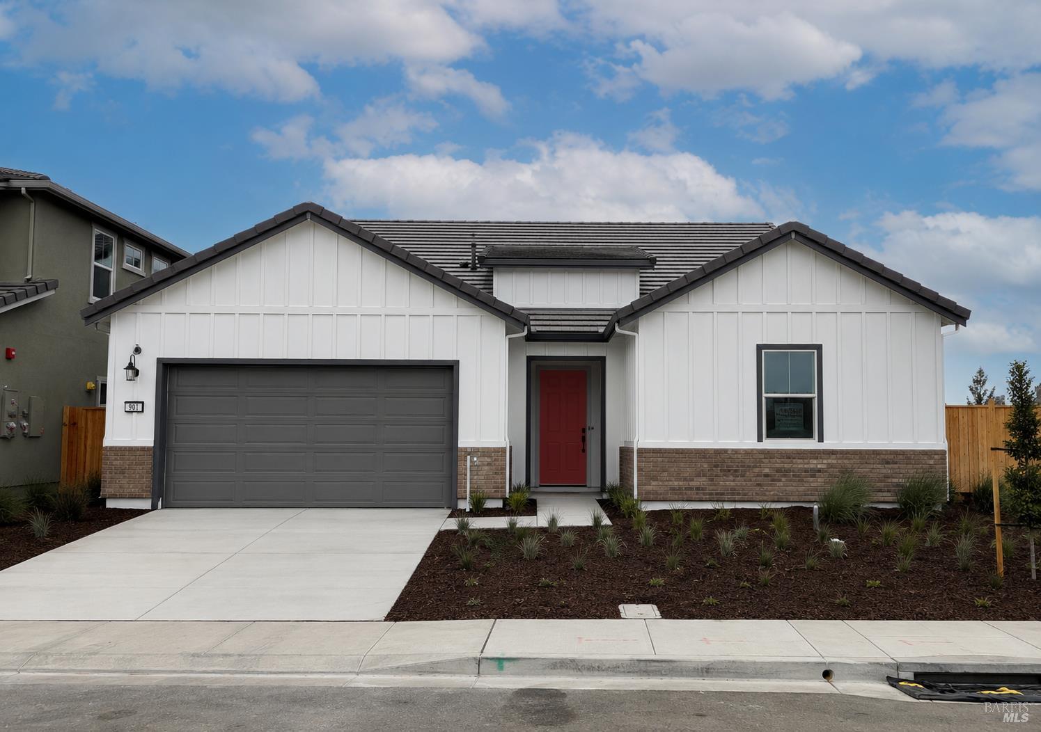 901 Baker Circle — photo