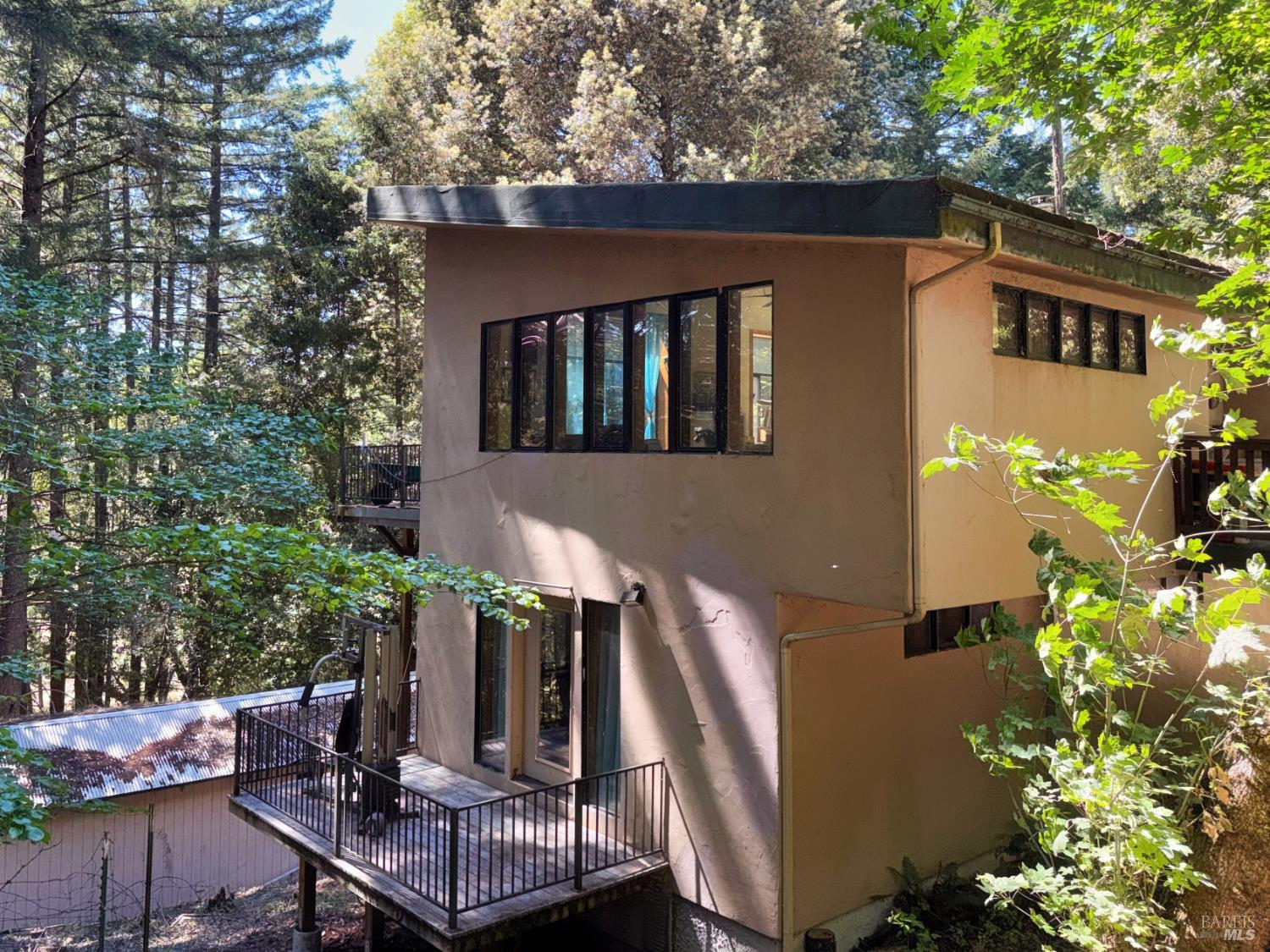 4345 Blackhawk Drive — photo