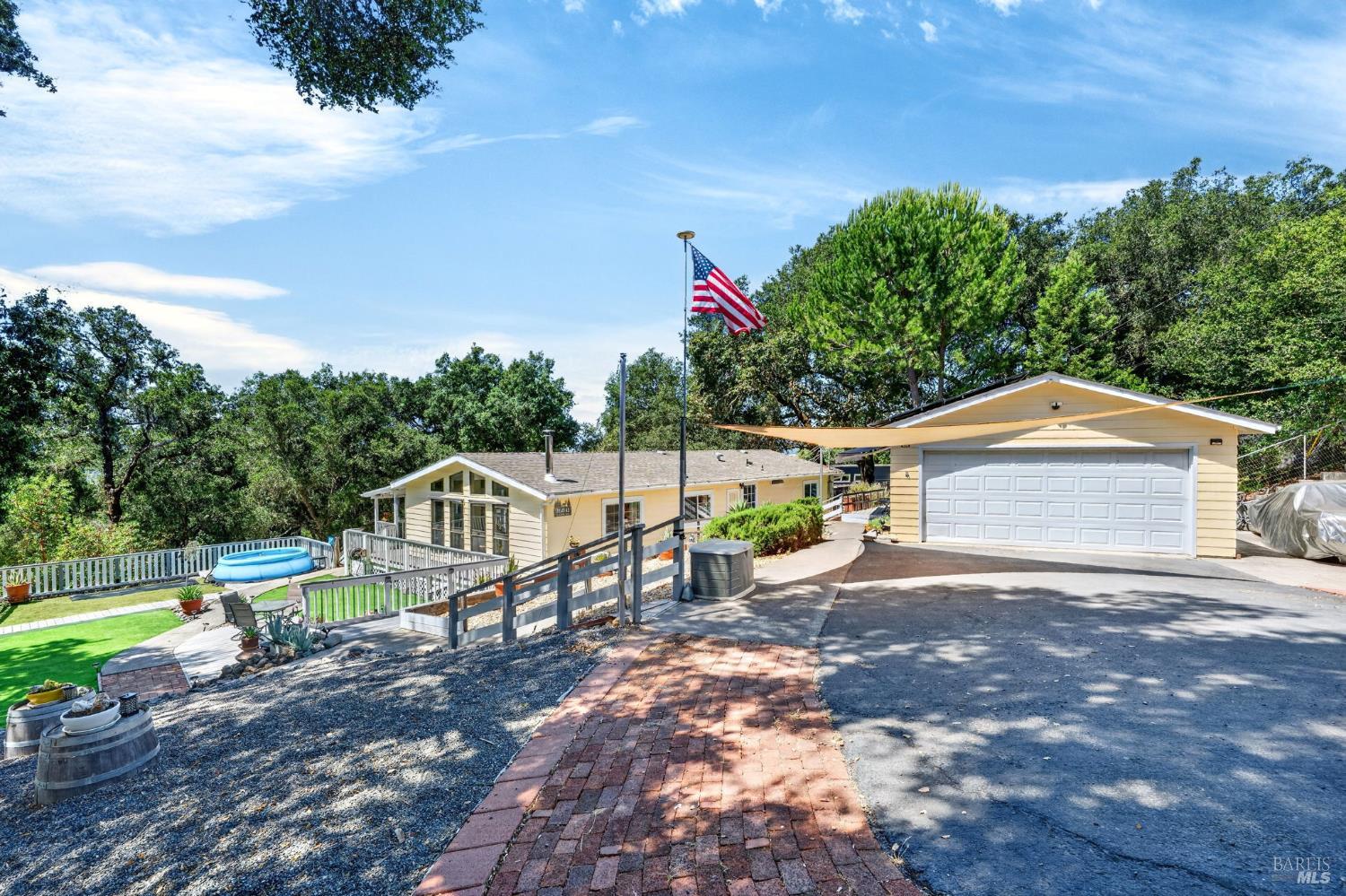 26841 Willow Terrace — photo