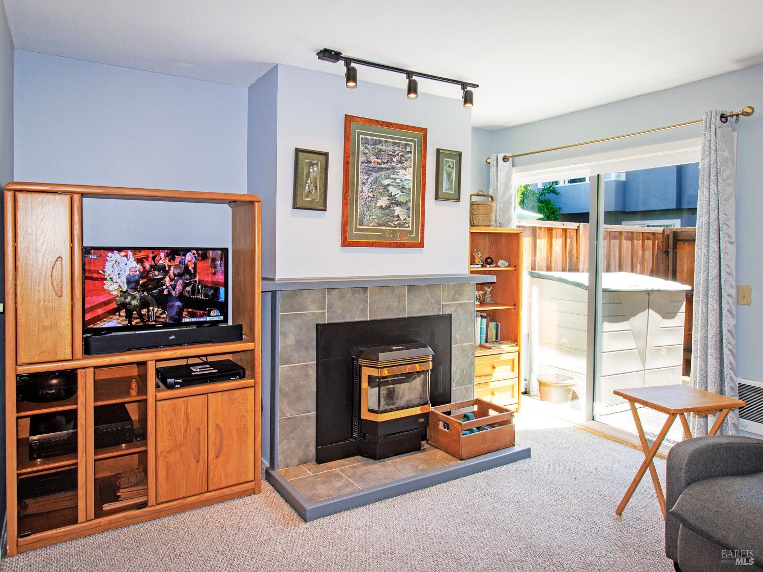 655 Racquet Club Circle, Rohnert Park, CA 94928 — photo 2