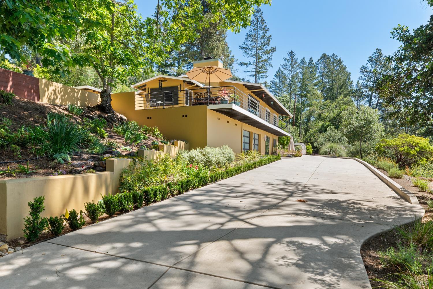 460 Bella Vista Drive — photo
