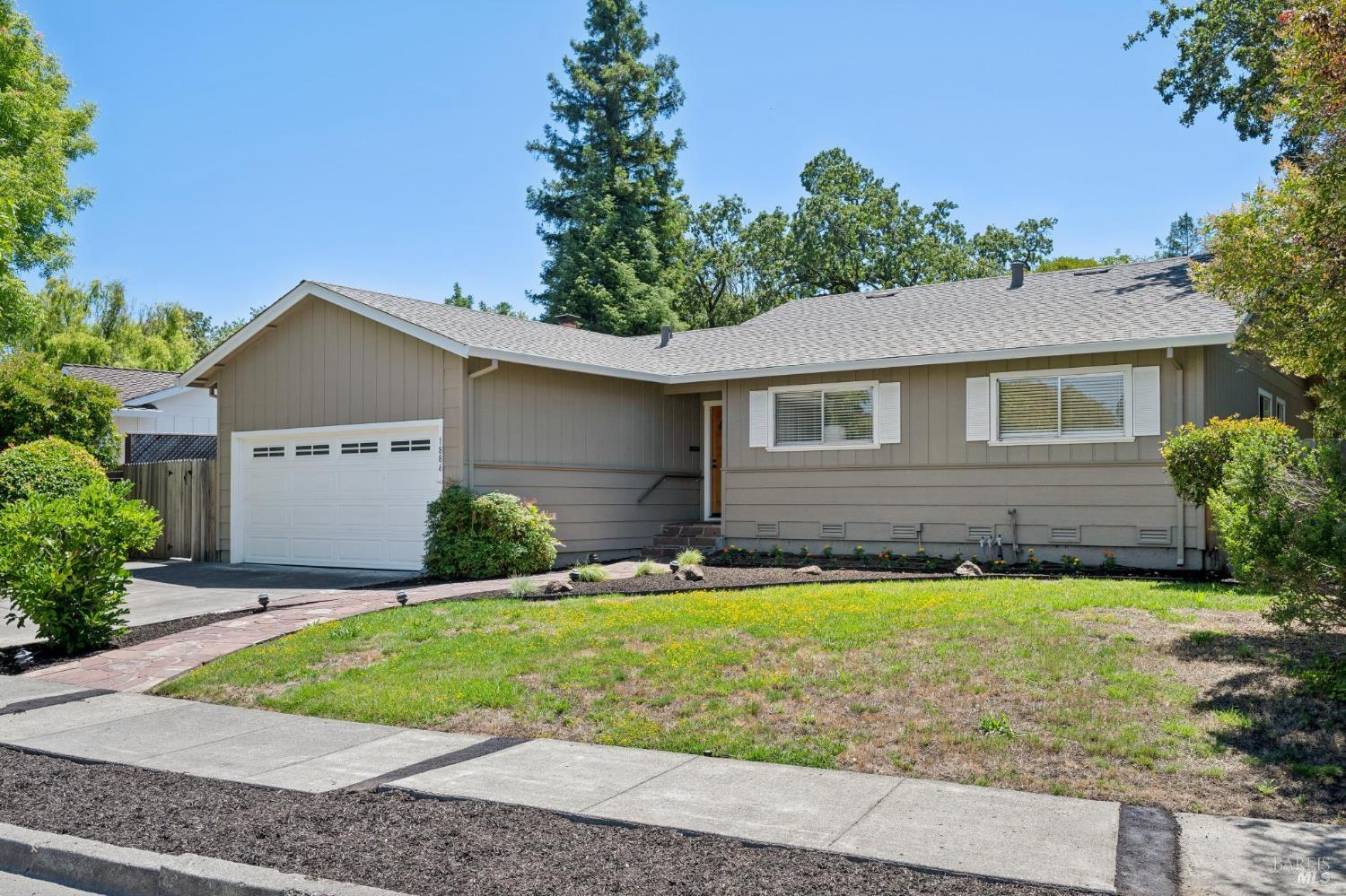 1886 Neotomas Avenue, Santa Rosa, CA 95405 — photo 3