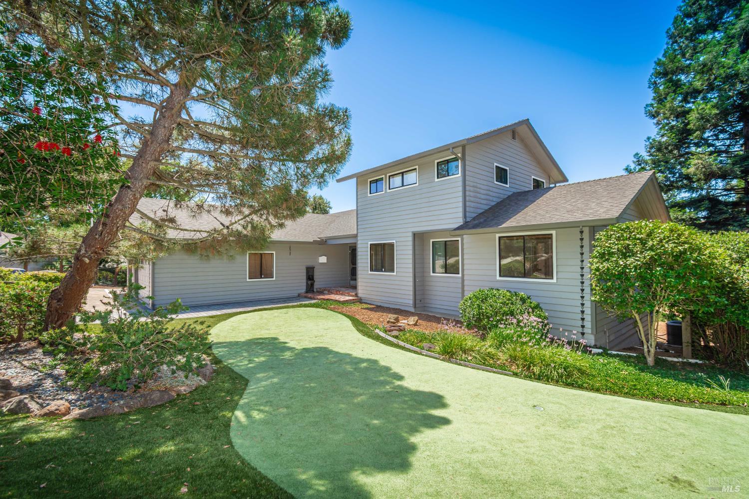 1133 Stanford Court — photo