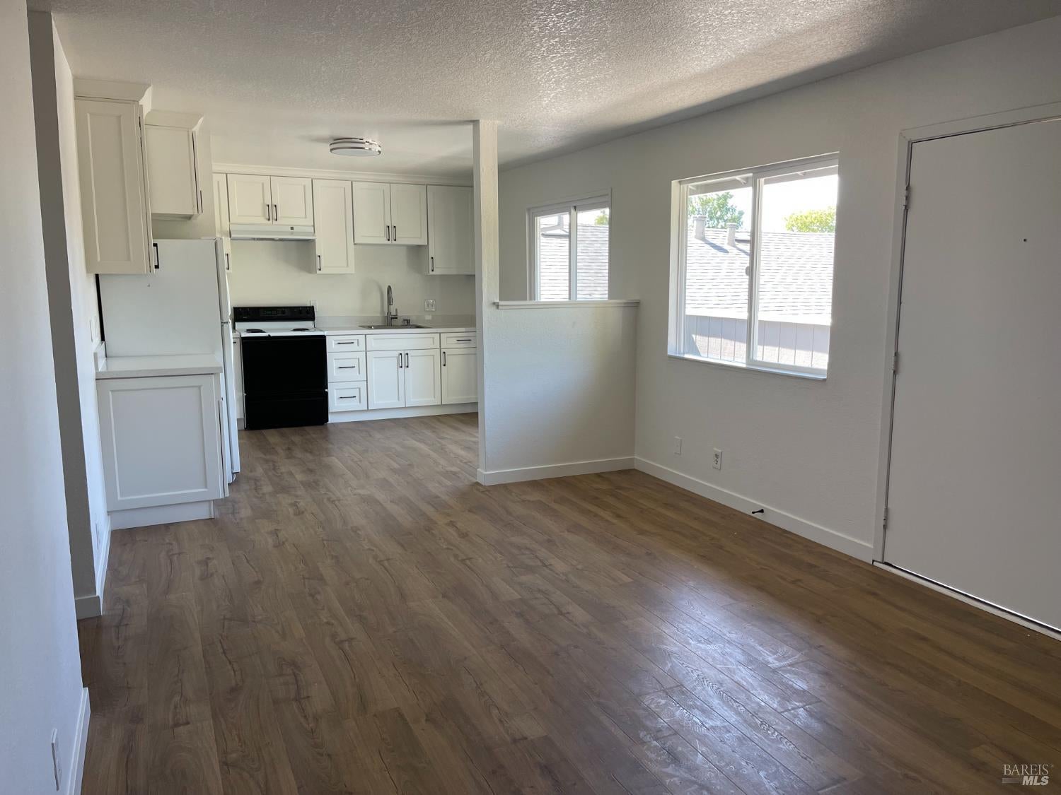 2424 Kenton Court #C — photo