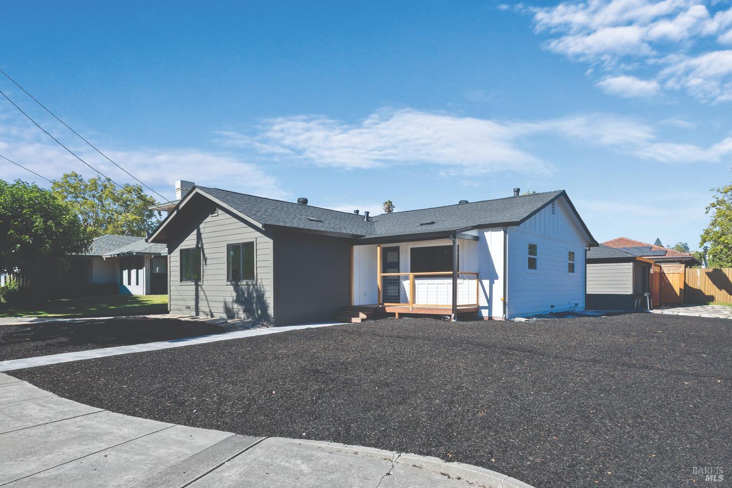 2304 Rowe Drive — photo