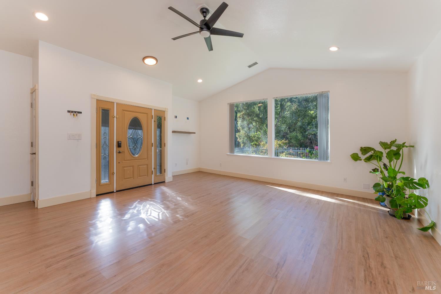 261 Crestview Drive, Ukiah, CA 95482 — photo 3
