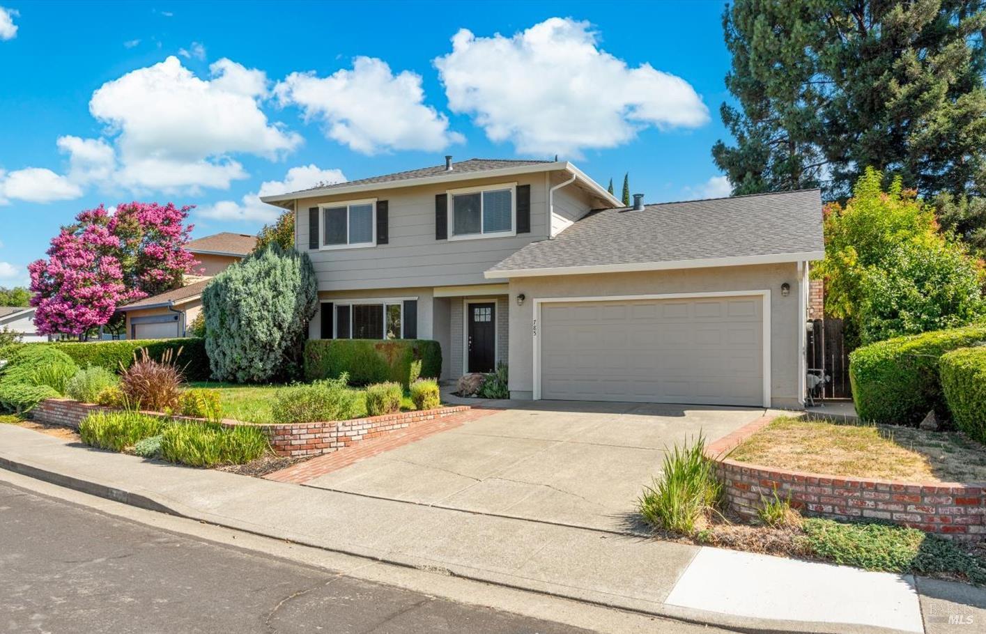 785 Dogwood Circle — photo