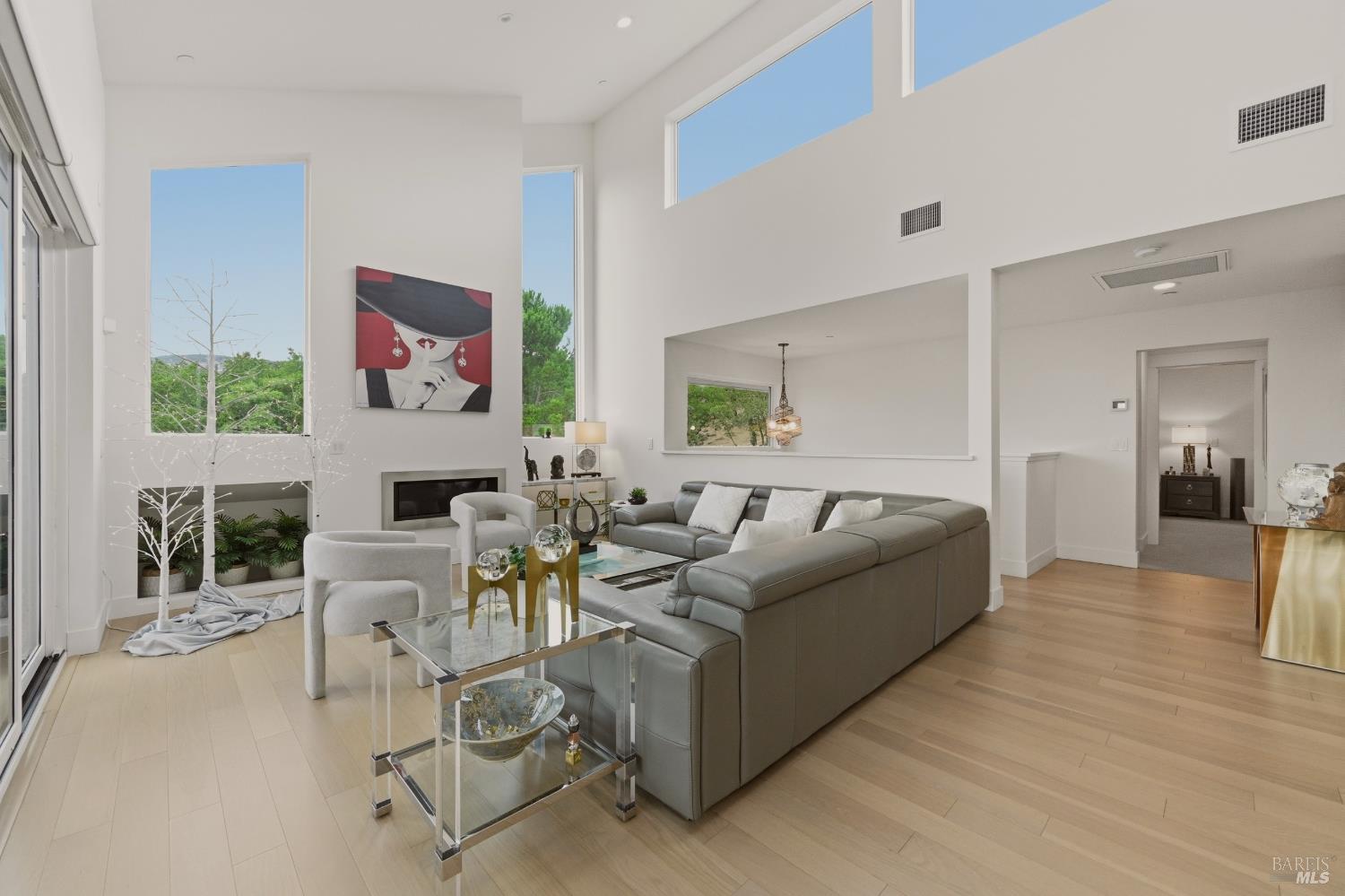 316 Deer Hollow Drive — photo