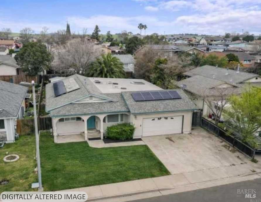 210 Trinity Court — photo